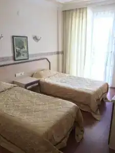 Kleopatra Saray - 40