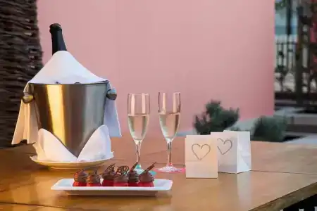 Le Meridien Barcelona - 35