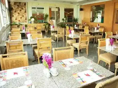 Ariston Bangkok - 67