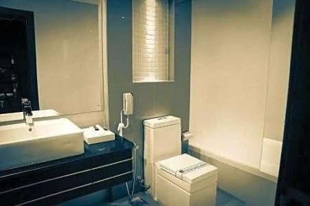 Arman Juffair Mall - 37