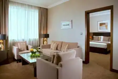 Ramada by Wyndham Abu Dhabi Downtown - 12