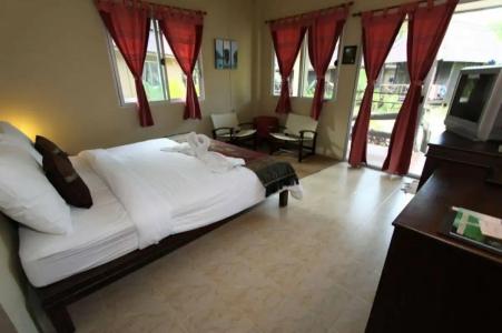Lanta Castaway Beach Resort - 84