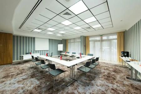 Holiday Inn Nice - Port St Laurent, an IHG - 3