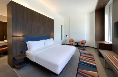 Aloft Al Mina, Dubai - 74