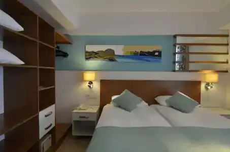 Side Resort Annex - 5