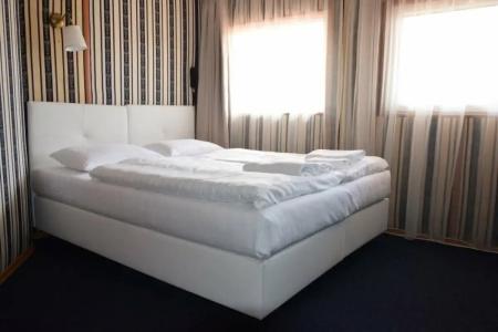 Grand Jules - Boat - 82