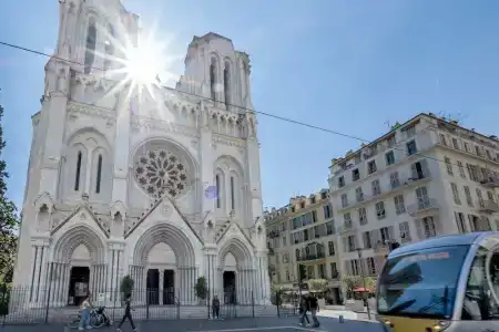 Hôtel Du Centre, un hôtel AMMI - 82