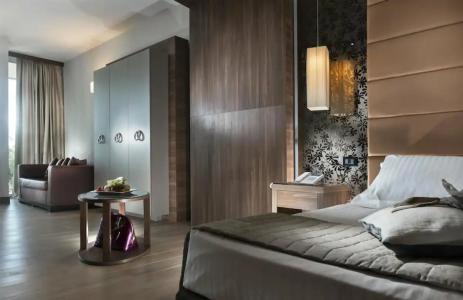 Waldorf Suite - 22