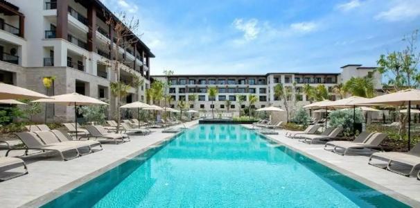 Adults Only Club at Lopesan Costa Bávaro Resort - 56