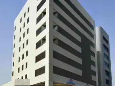 Howard Johnson Bur Dubai - 13