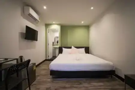 Resort V - MRT Huai Khwang