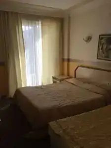 Kleopatra Saray - 48