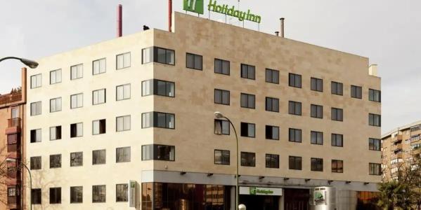 Rafaelhoteles Piramides - 17