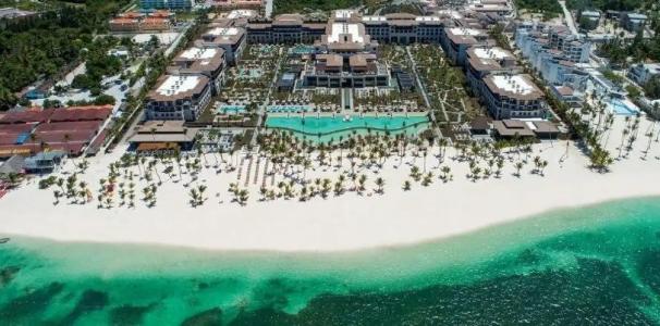 Adults Only Club at Lopesan Costa Bávaro Resort - 21
