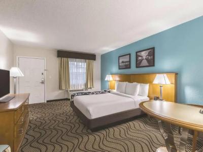 La Quinta Inn by Wyndham Cocoa Beach-Port Canaveral - 33