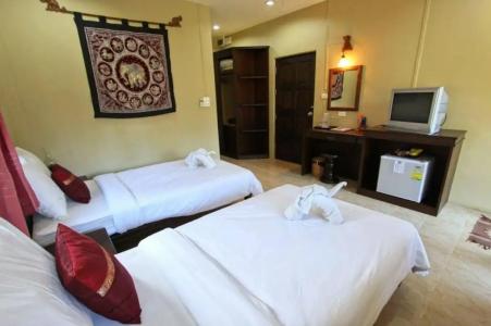 Lanta Castaway Beach Resort - 75
