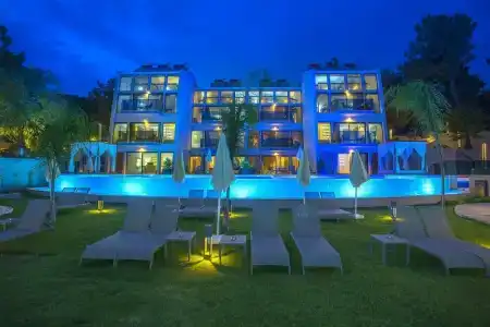 Orka Cove Penthouse & Suites Adults Only - 1