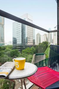 Indigo Bangkok Wireless Road, an IHG - 42