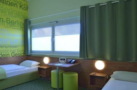 B&B Berlin-Airport - 44