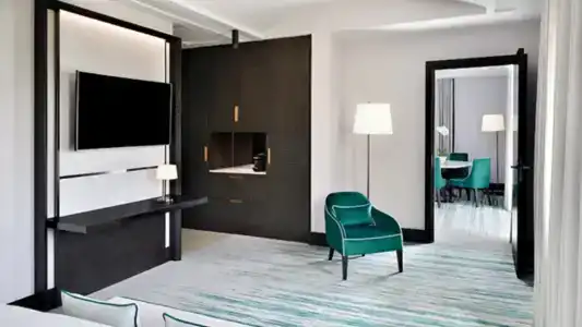 Address Montgomerie - 35