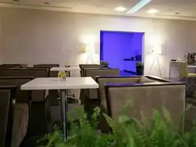 Citadines Metro Central Dubai - 96