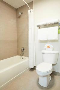 Radisson Portland Airport - 24