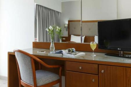 Best Western Plus Plaza - 91