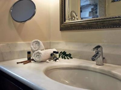 Pilot Beach Resort - 27