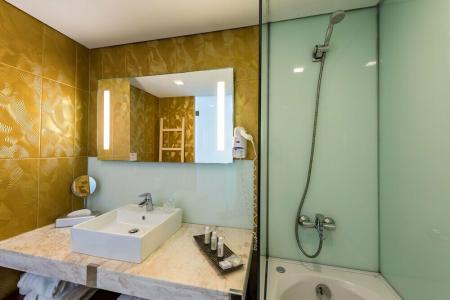 Diamond Deluxe - Adults Only - 93