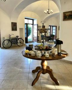 The Houses of History - anno 1830 - 35