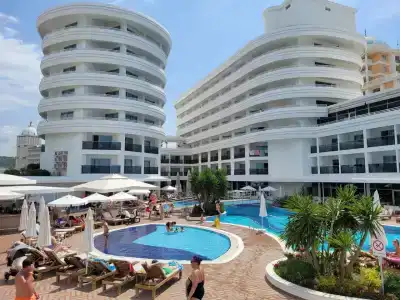 Laguna Beach Alya Resort & Spa