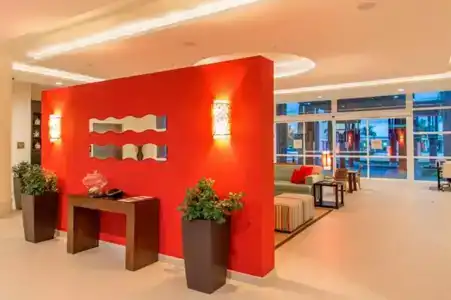 Four Points by Sheraton - 1