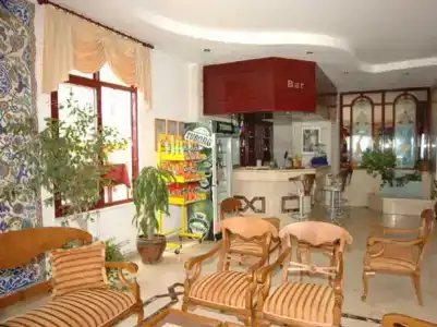 Kleopatra Celine - 22