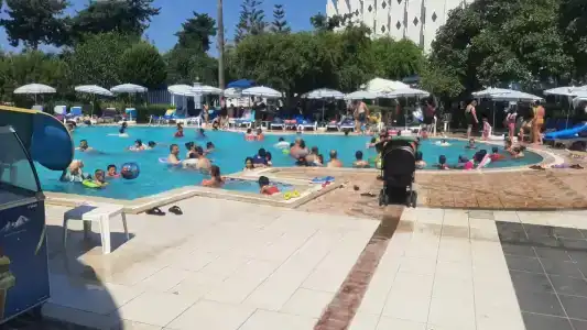 First Class - All Inclusive - 10