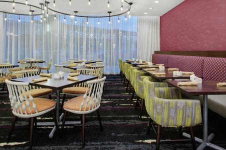 Hilton Garden Inn Charlotte Waverly - 2