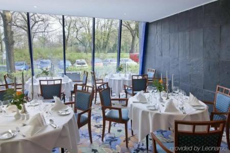MOXY Berlin Humboldthain Park - 13