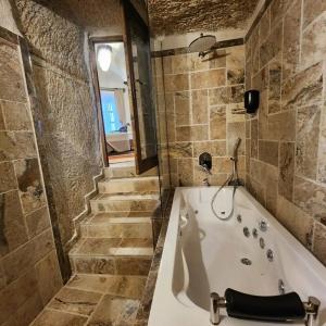 Osmanbey Cave House - 70