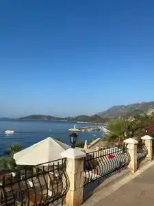 Lora Kaş