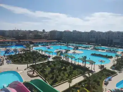 Hawaii Caesar Palace Aqua Park - Families and Couples Only - 44