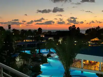 Crystal Admiral Resort Suites & Spa - Ultimate All Inclusive