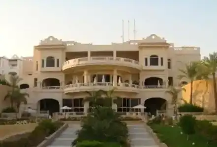 Continental Plaza Beach Resort - 95