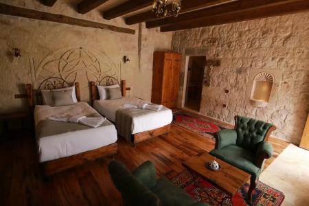 Sarnich Cave Suites - 25