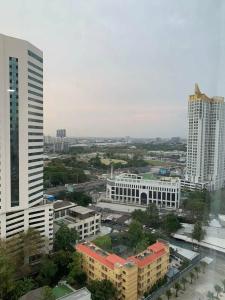 Golden Tulip Sovereign Bangkok - 19