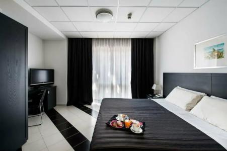 Executive Business - 39