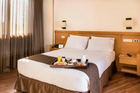 Rafaelhoteles Piramides - 68