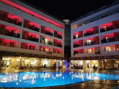 Blue Wave Suite - 28