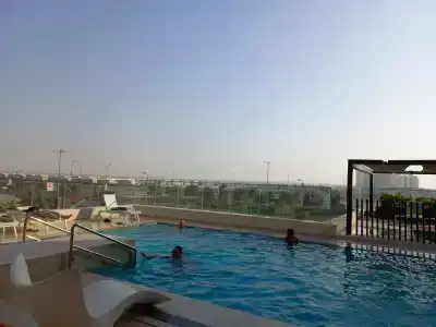 Holiday Inn Dubai Al-Maktoum Airport - 86