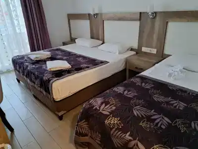 Kleopatra Melissa - 56