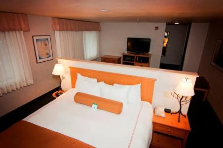 Best Western Plus GranTree Inn - 84