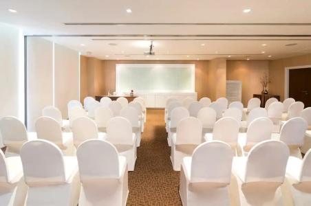 ibis Bangkok Sathorn - 98